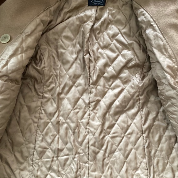 L.L bean coat lightly used - Picture 3 of 3